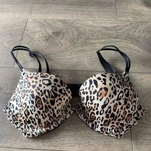 Victoria’s Secret very Sexy Push-up (34B)